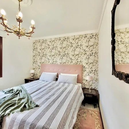 아파트 The Balcony House With Free Parking