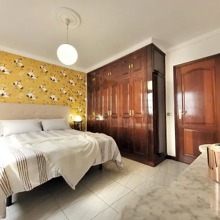 The Balcony House With Free Parking * プエルト・デ・ラ・クルス