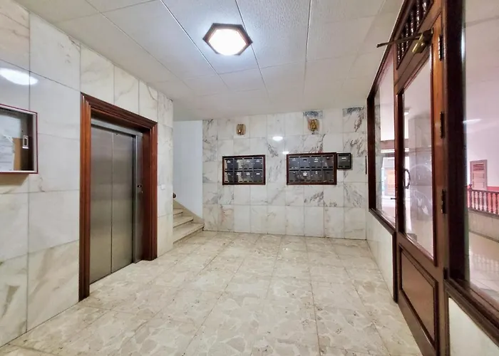 The Balcony House With Free Parking * بويرتو ذي لا كروز